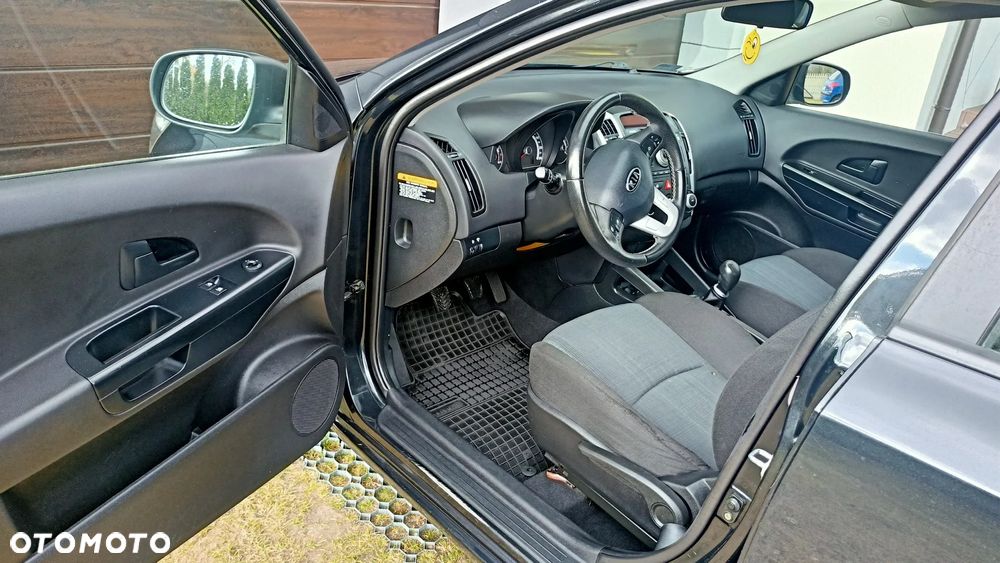 Kia Ceed 1.4 Comfort - 9