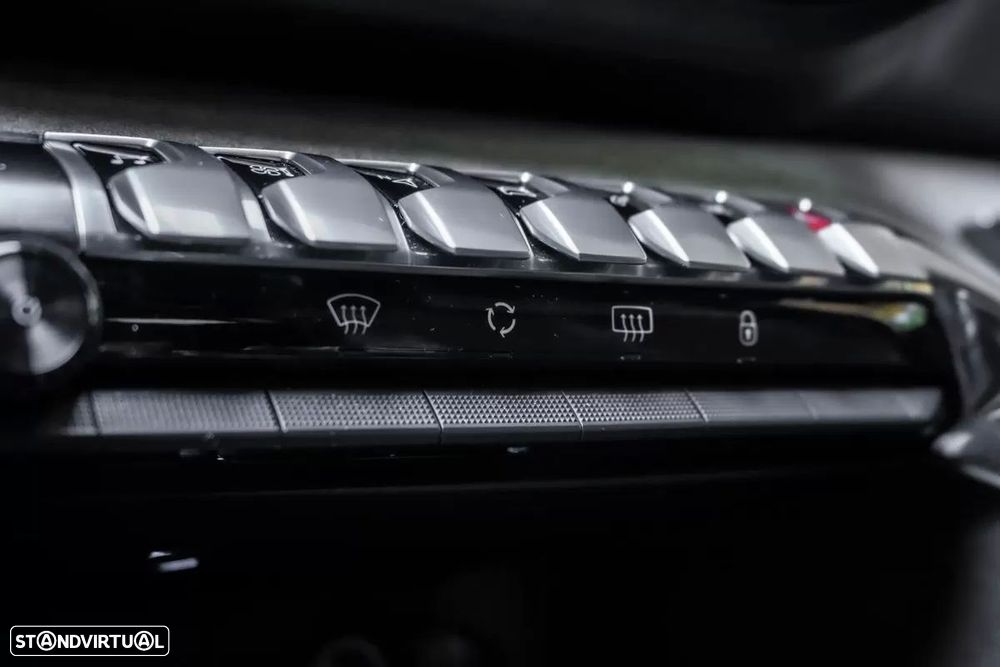 Peugeot 5008 1.5 BlueHDi GT Line EAT8 - 24