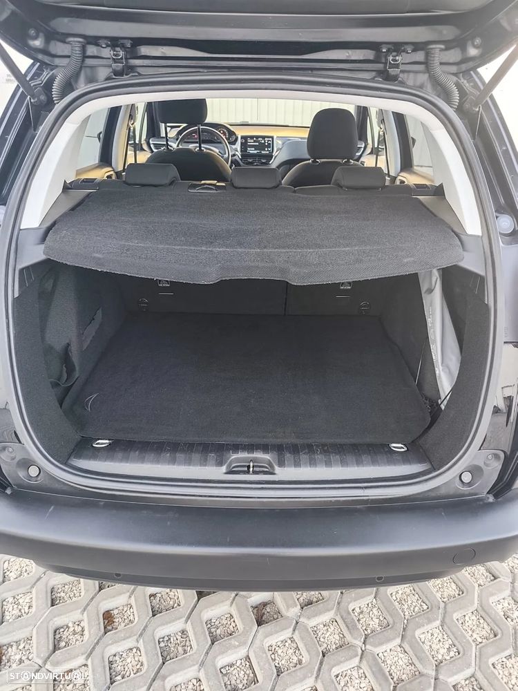 Peugeot 2008 - 15