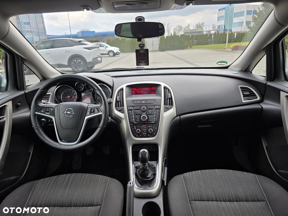 Opel Astra 1.4 T Cosmo - 6