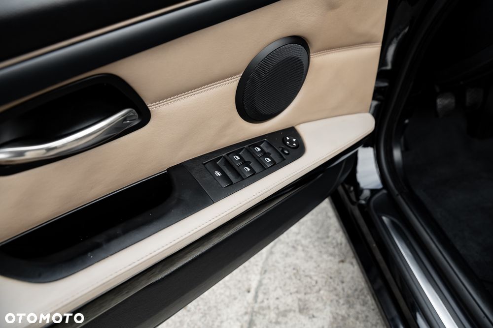 BMW Seria 3 320i Edition Exclusive - 21