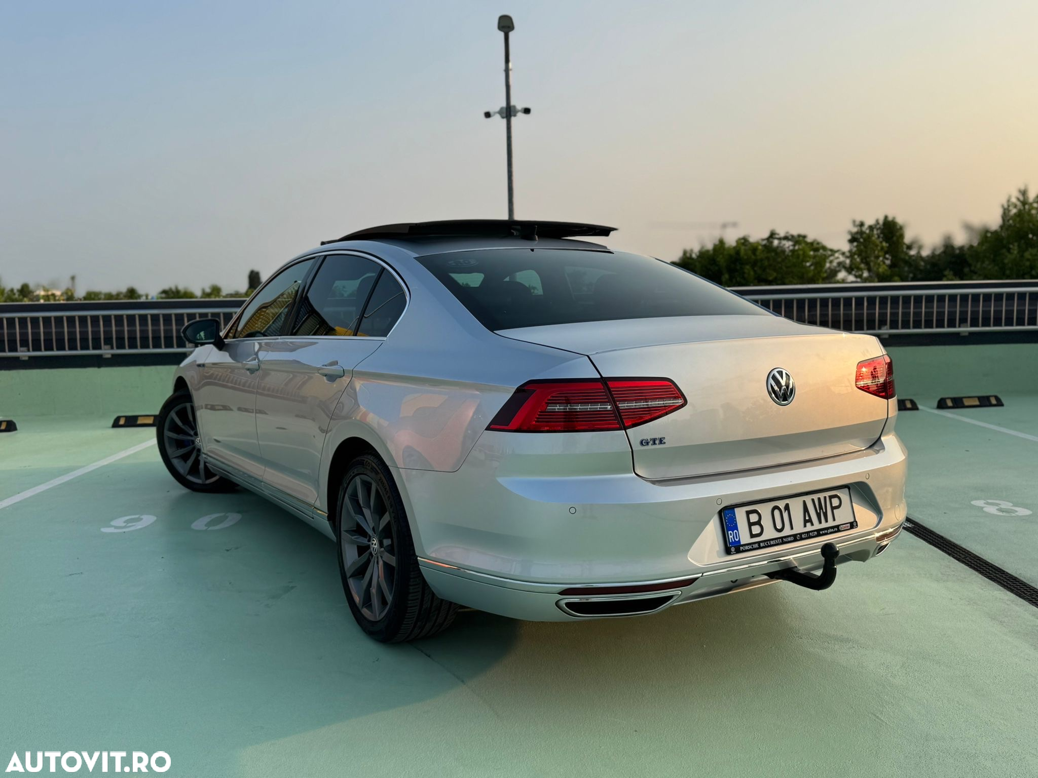 Volkswagen Passat GTE - 4