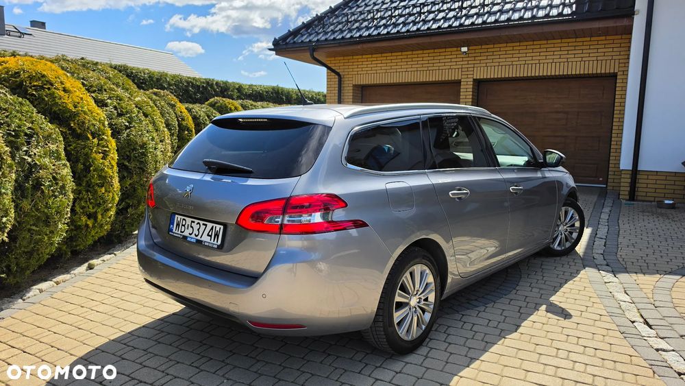 Peugeot 308 1.5 BlueHDi Allure S&S - 21