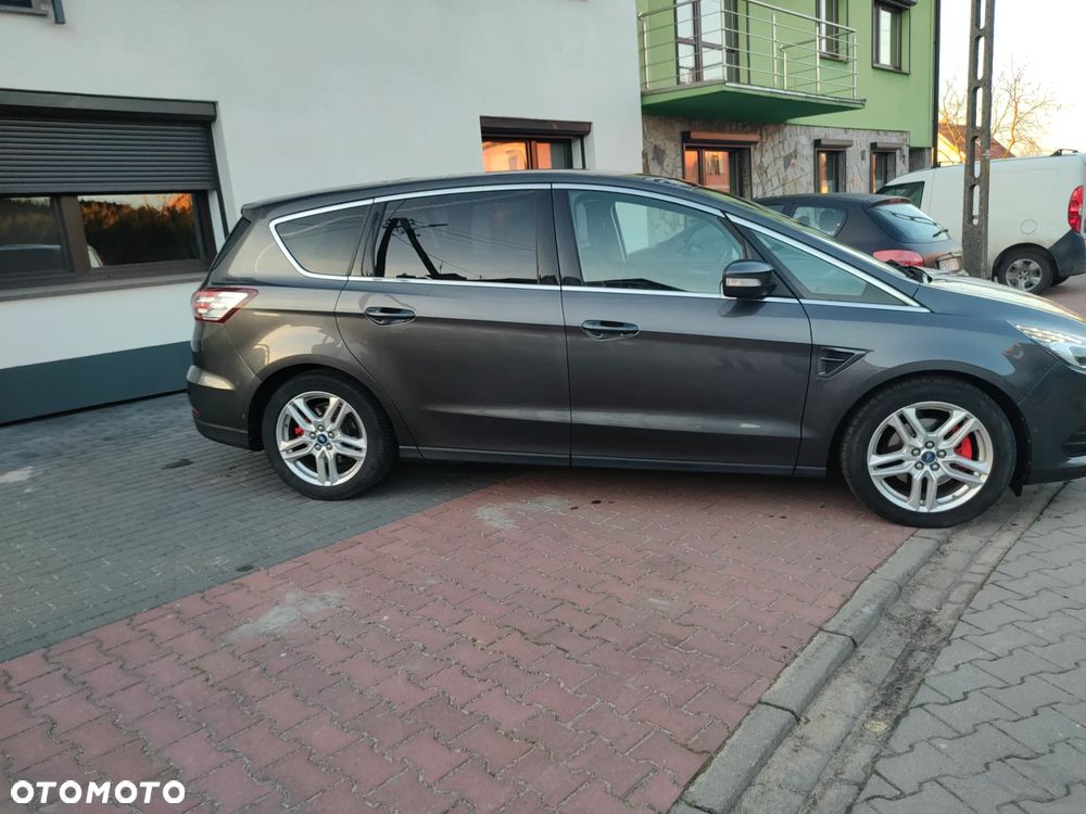Ford S-Max 2.0 TDCi Titanium PowerShift - 6