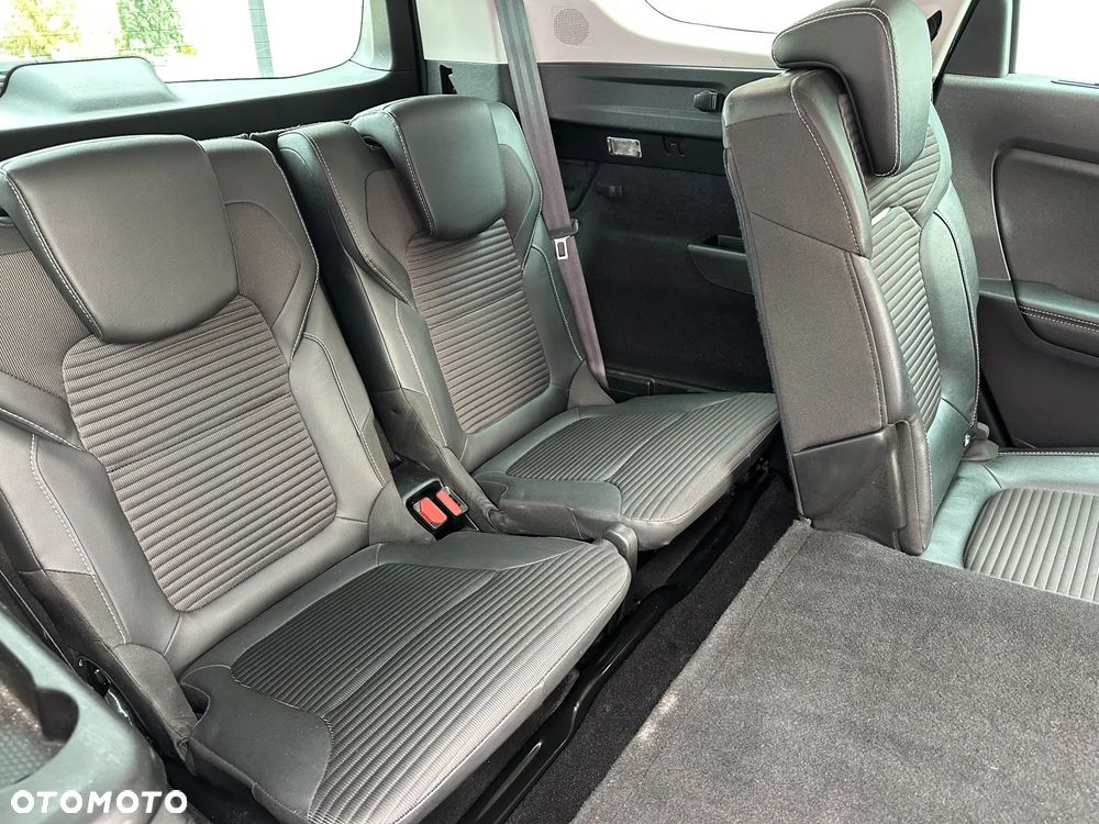 Renault Grand Scenic - 15