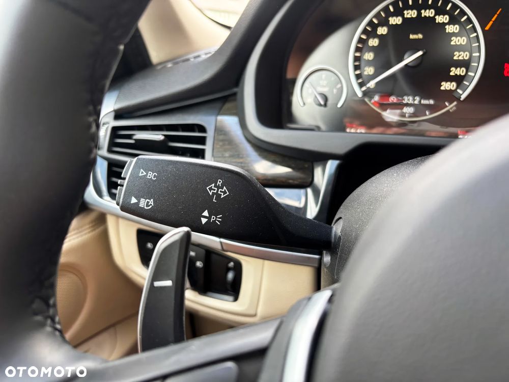 BMW X5 xDrive40d - 30