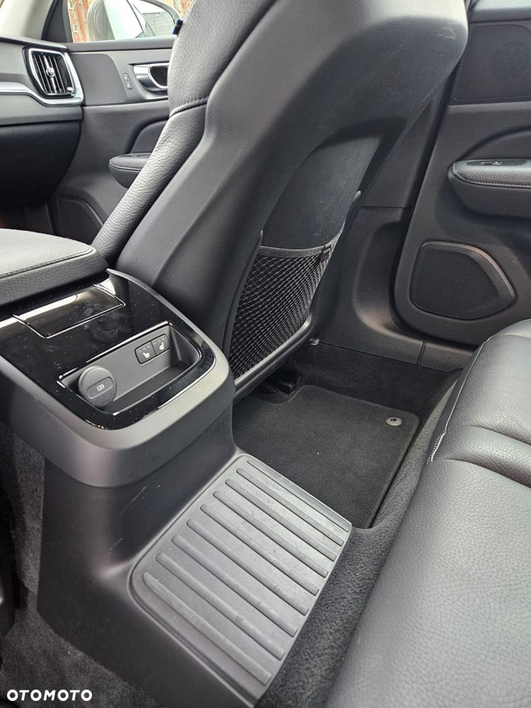 Volvo V60 T6 AWD Recharge Geartronic Inscription Expression - 15