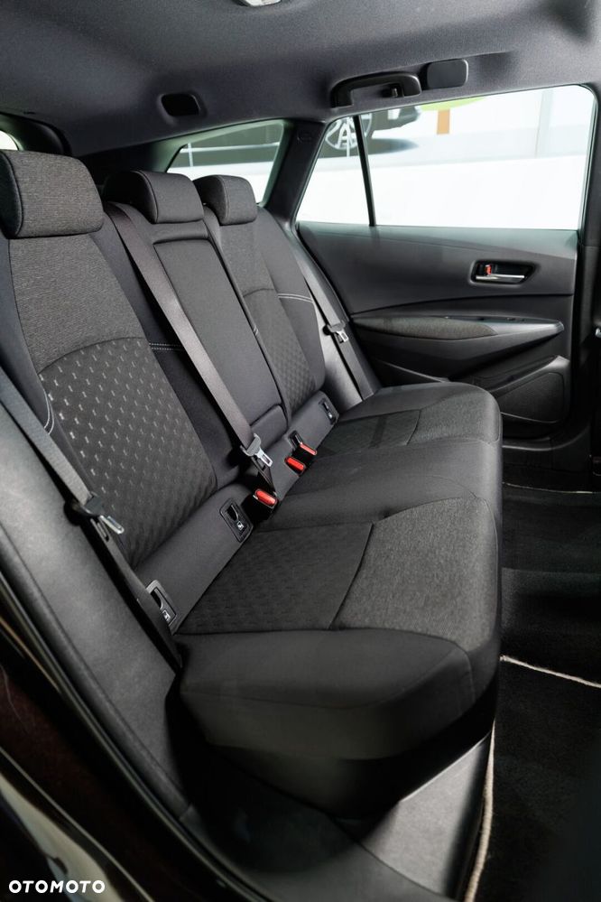 Toyota Corolla 1.8 Hybrid Comfort - 21
