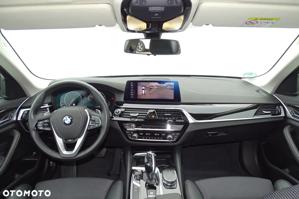 BMW Seria 5 520d xDrive Sport Line sport - 34