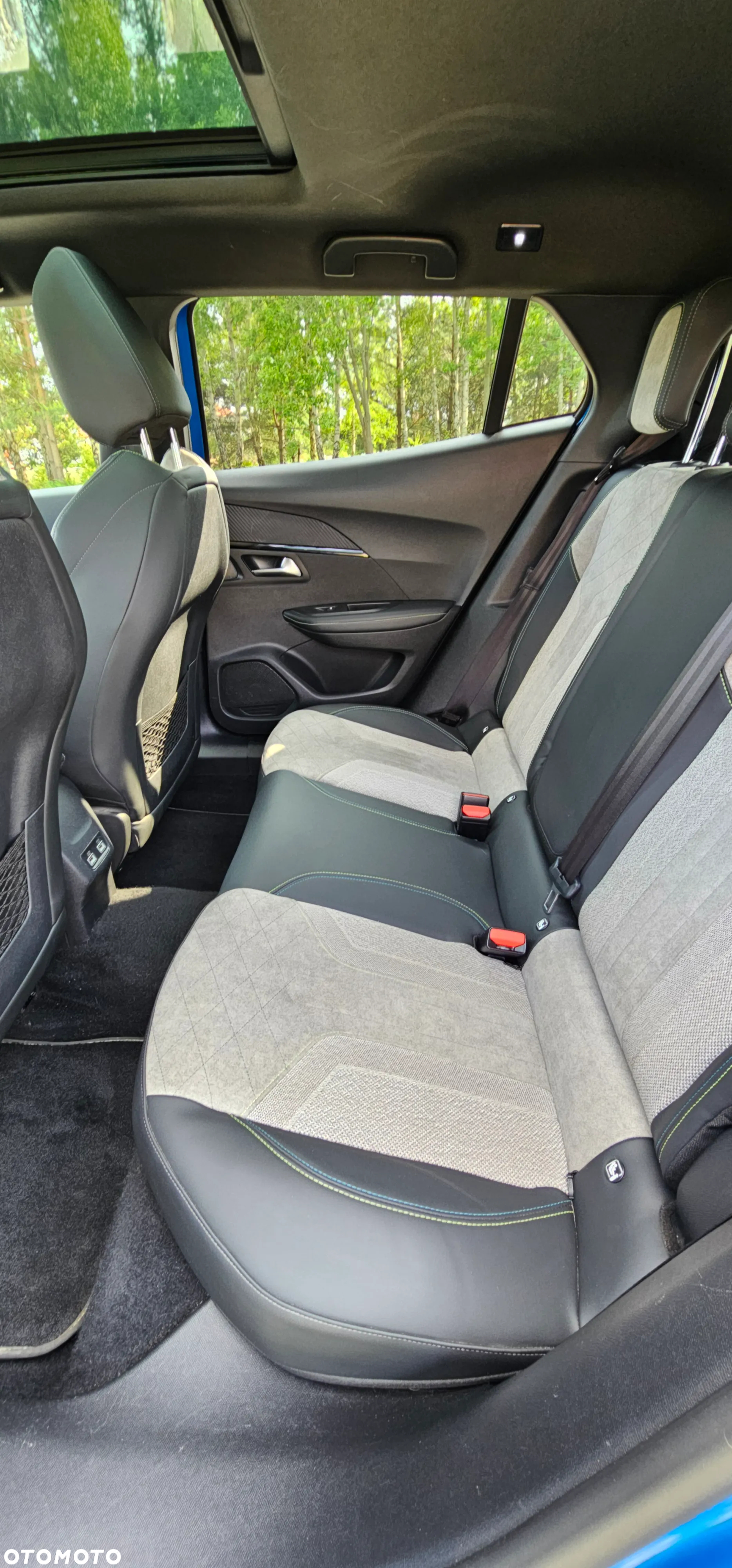 Peugeot 2008 e-2008 GT - 14