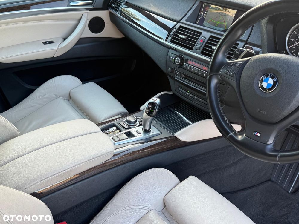BMW X6M - 21