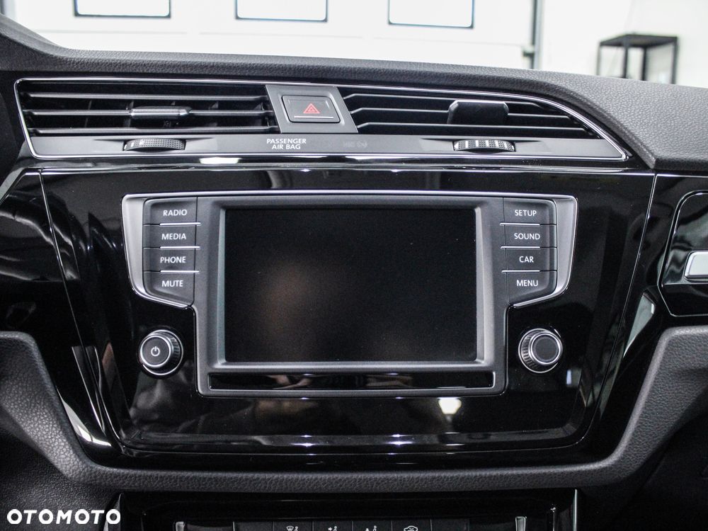 Volkswagen Touran 2.0 TDI BMT Highline - 8