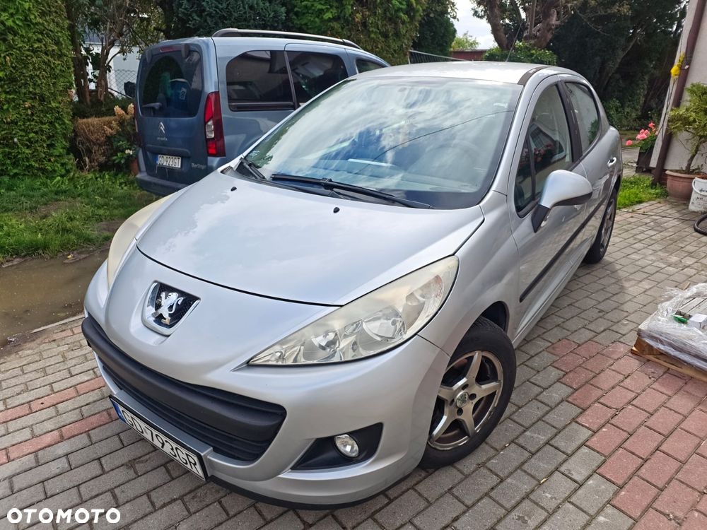 Peugeot 207 2009 photo 4
