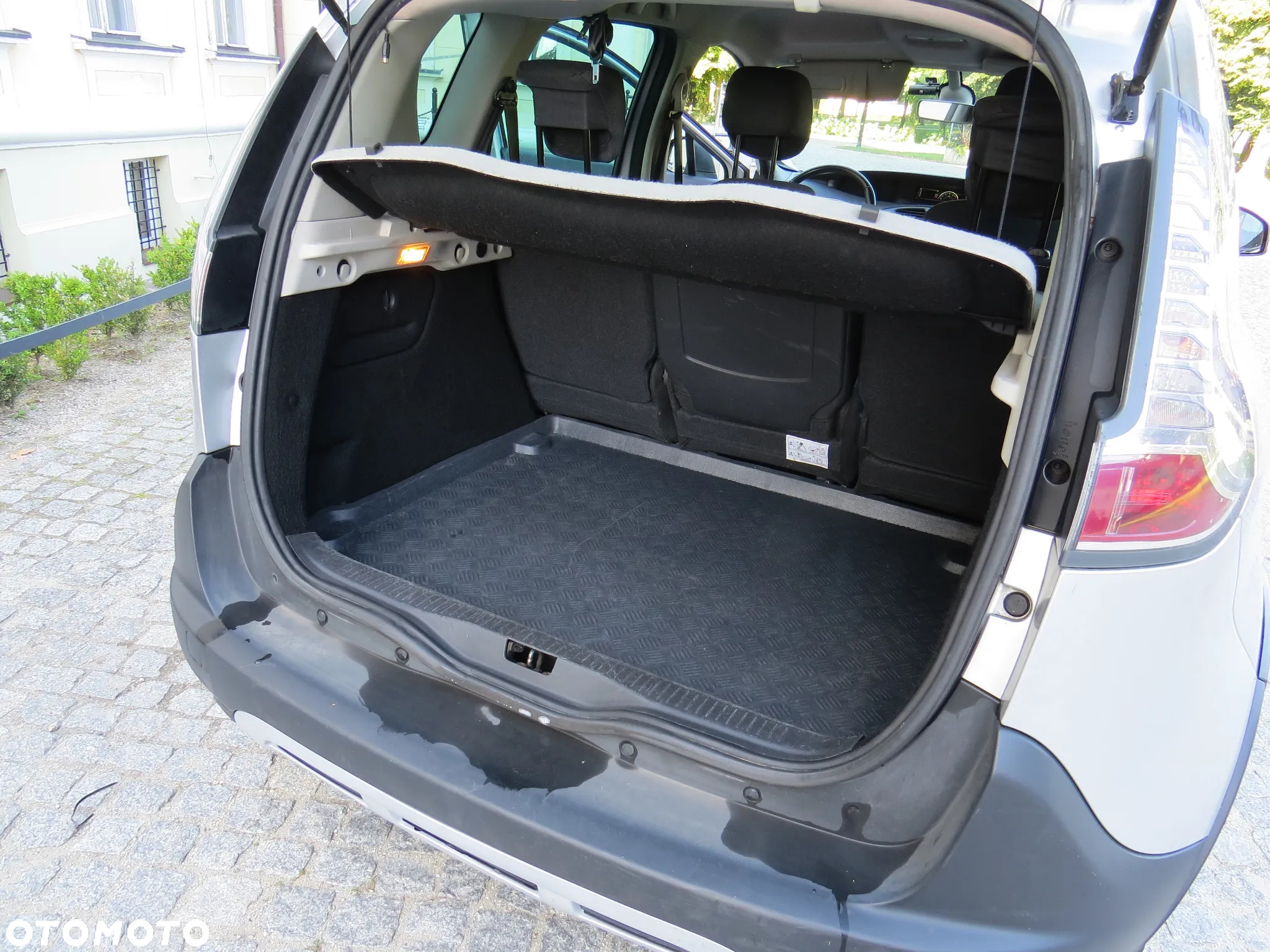 Renault Scenic dCi 110 Xmod Paris - 8