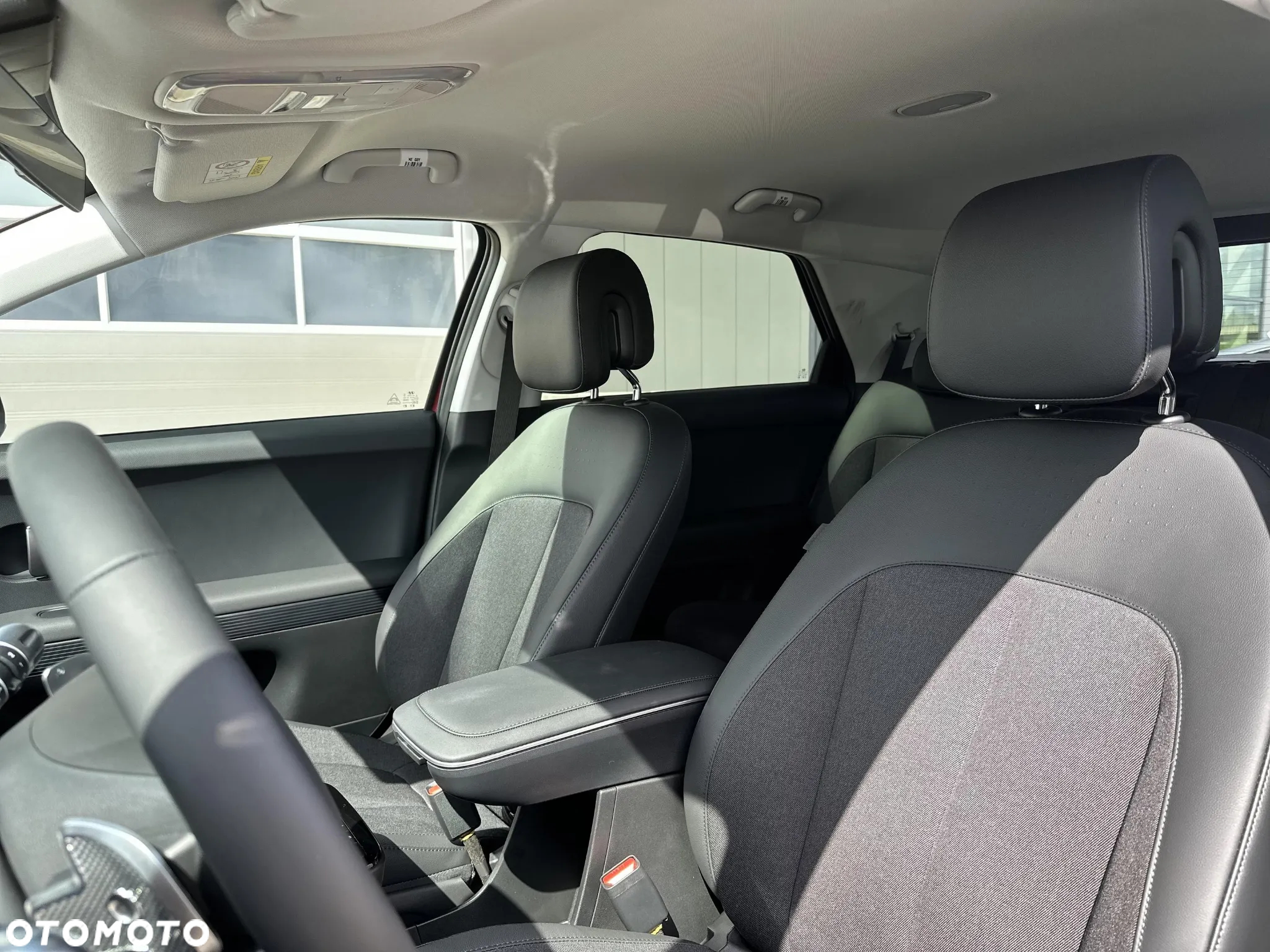 Hyundai IONIQ - 11