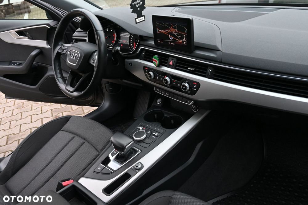 Audi A4 Avant 2.0 TDI Sport S tronic - 21