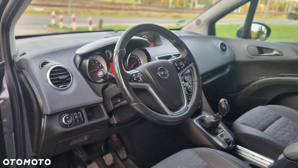 Opel Meriva - 10
