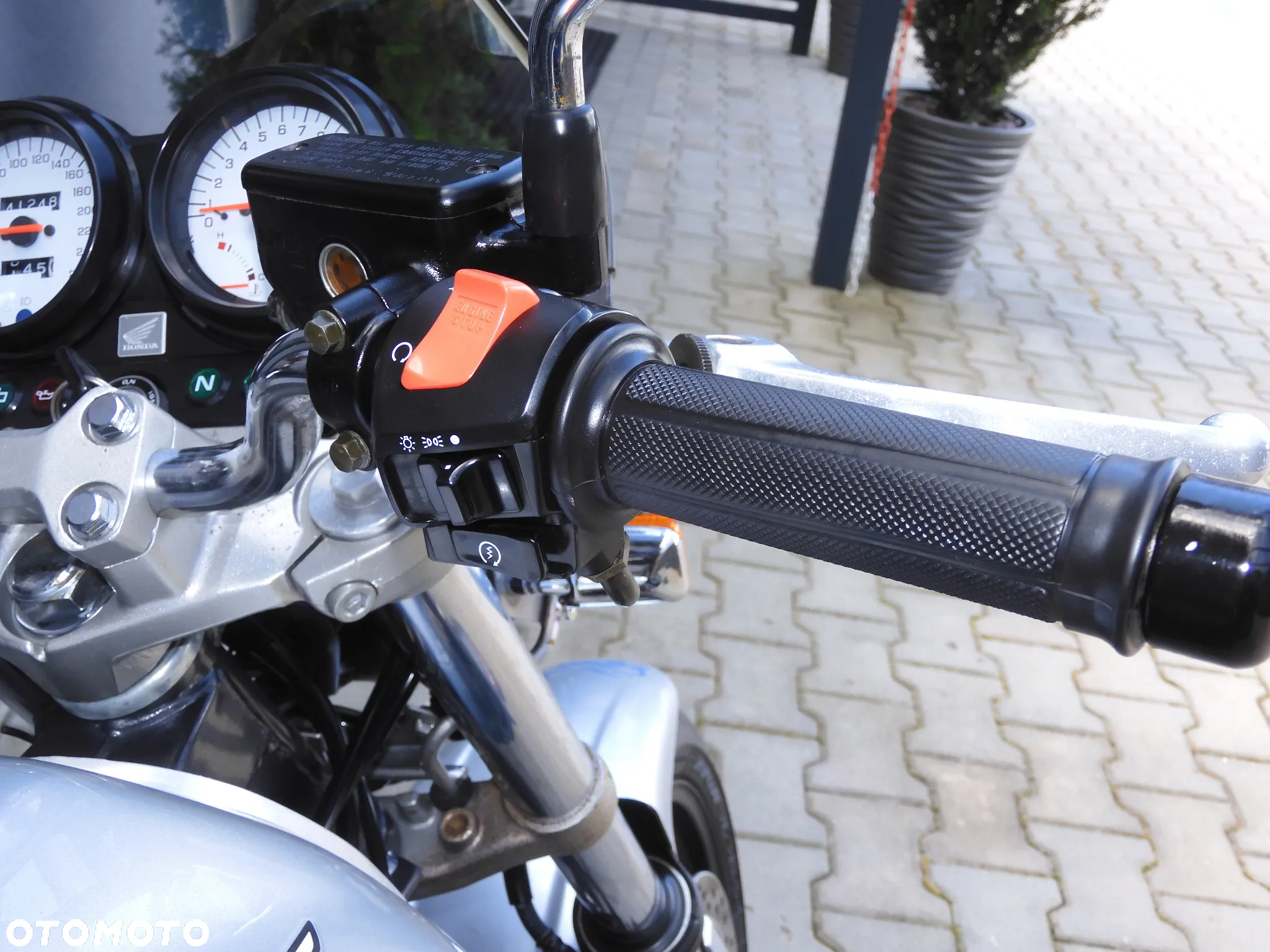 Honda Hornet - 16