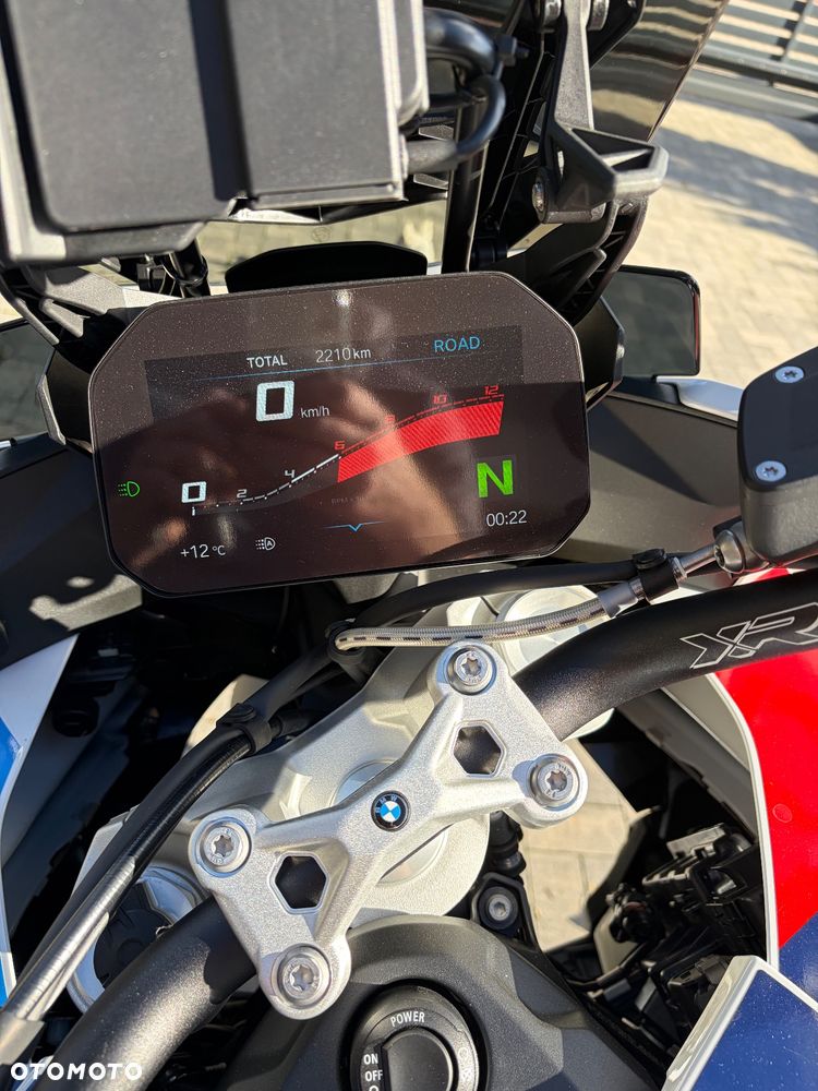 BMW XR - 10