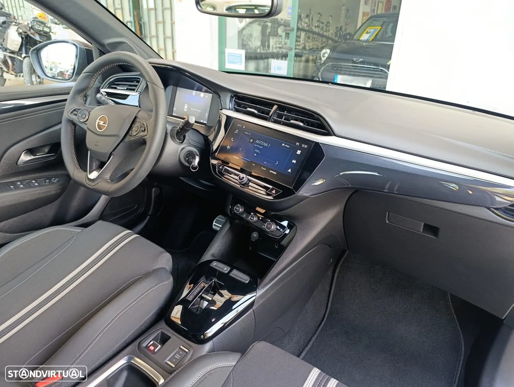 Opel Corsa 1.2 T GS Aut. — fotografia 11