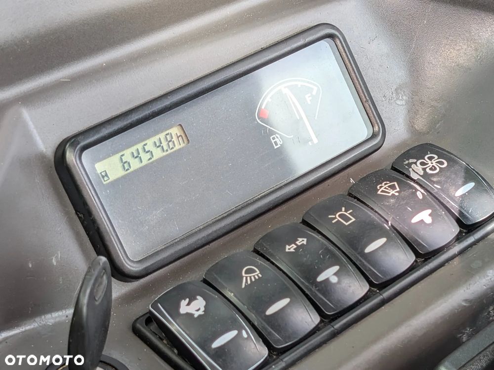 Volvo EC18D - 11