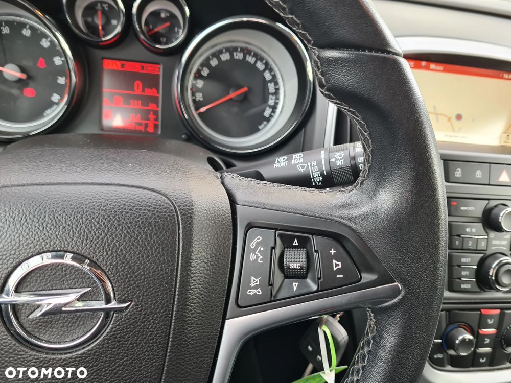 Opel Astra 1.4 Turbo Design Edition - 11