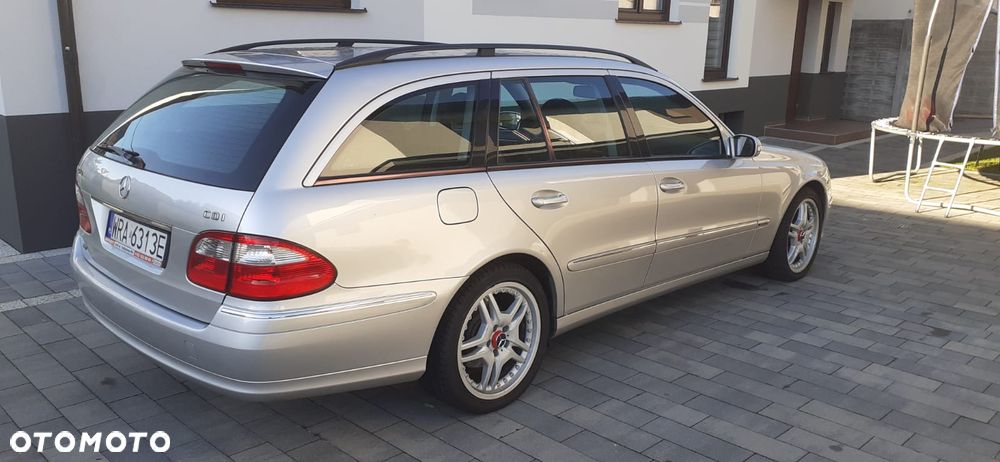 Mercedes-Benz Klasa E 270 CDI T Elegance - 3