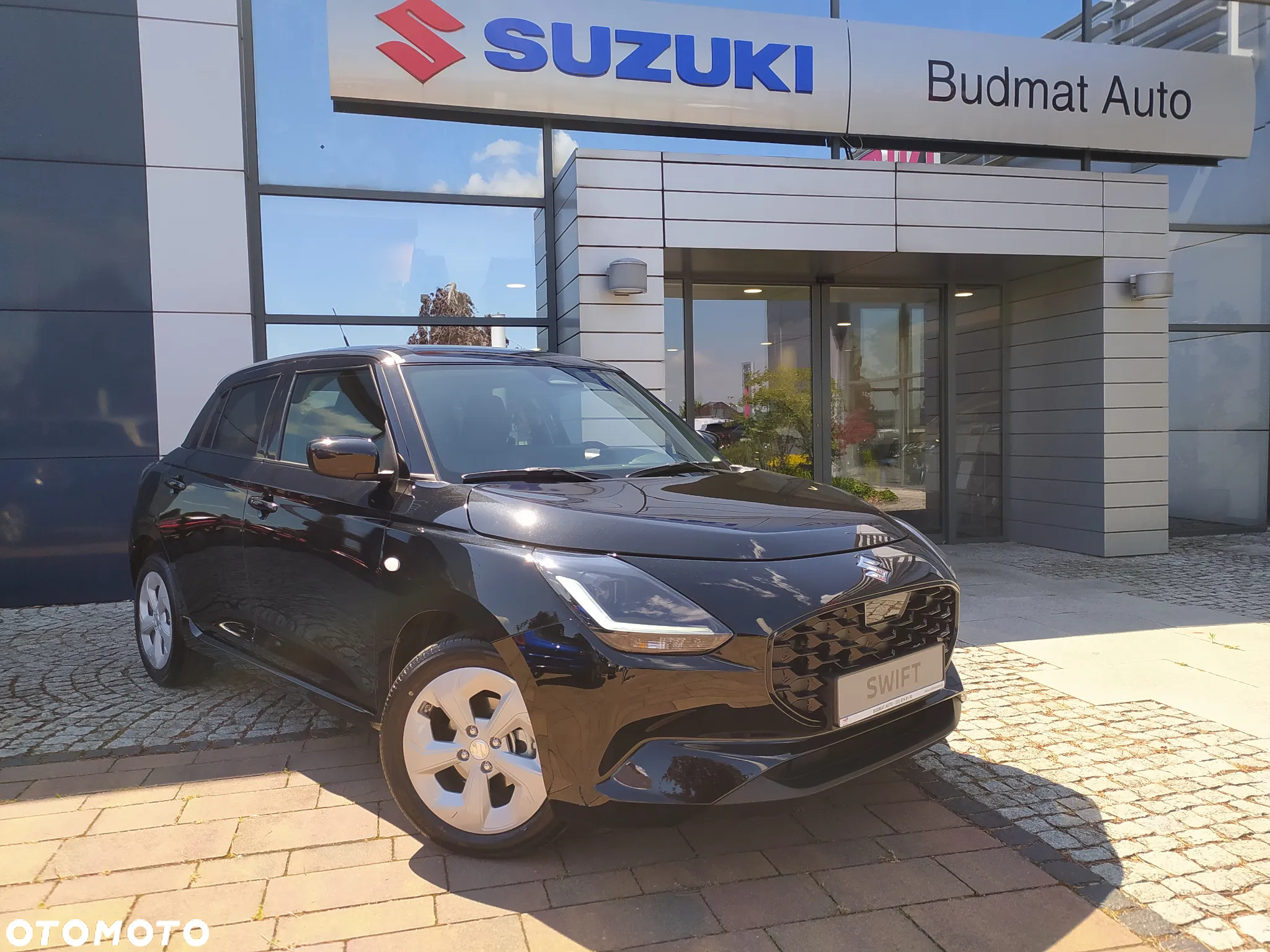 Suzuki Swift 1.2 Dualjet SHVS Premium Plus CVT - 2