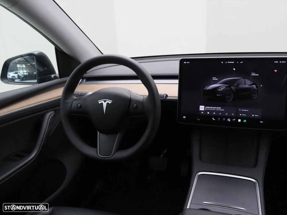 Tesla Model Y RWD - 3