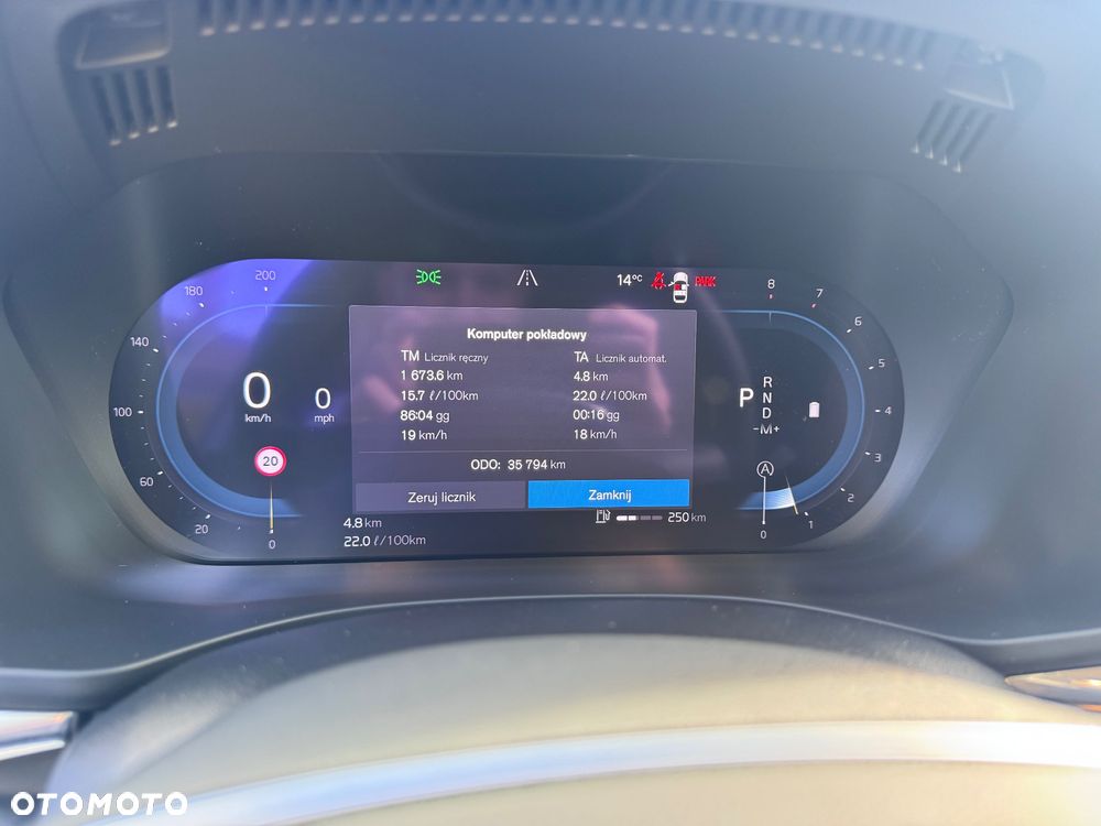 Volvo XC 60 B5 B AWD Ultimate Dark - 13