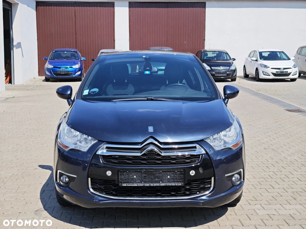 Citroën DS4 e-HDi 110 SoChic - 2