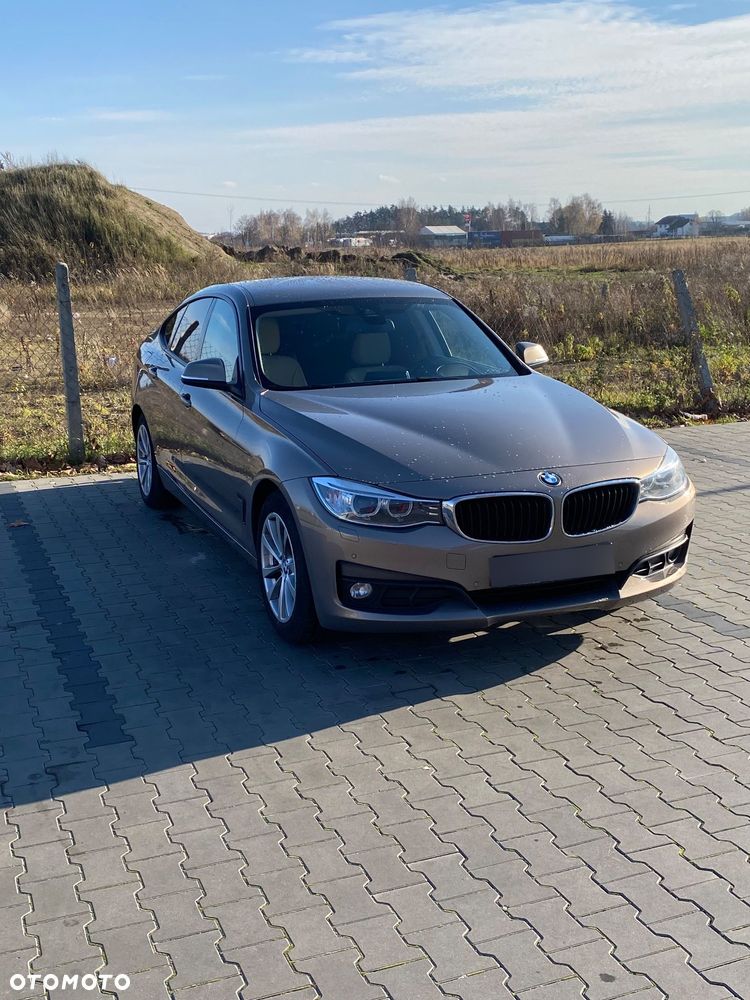 BMW Seria 3 318d - 13