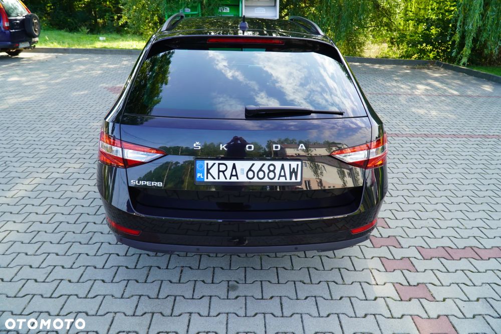 Skoda Superb 1.6 TDI Style DSG - 9