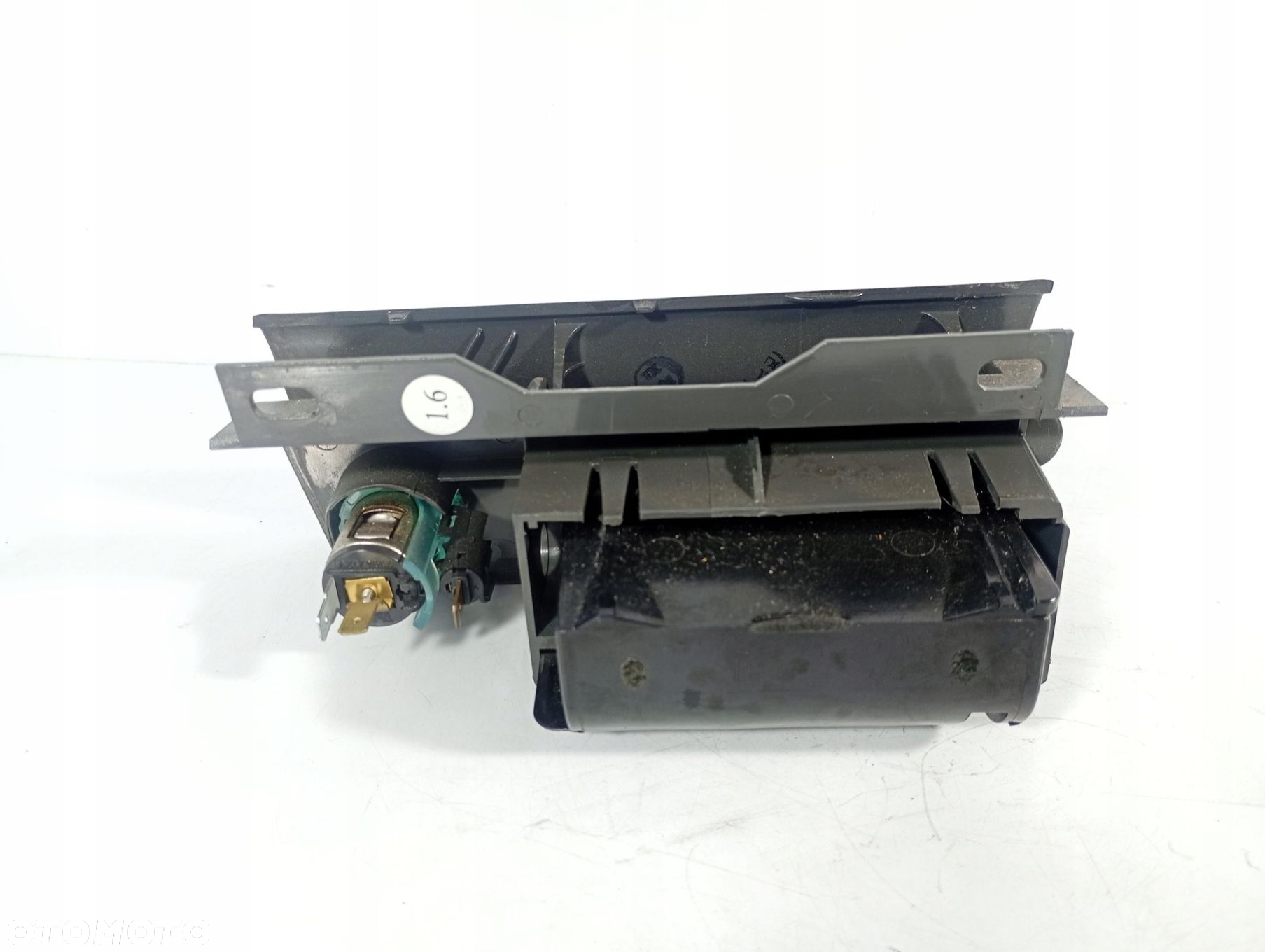 Volvo V40 95-04 SCHOWEK POPIELNICZKA OE 30809985 - 5