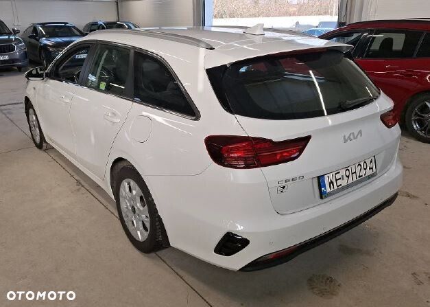 Kia Ceed - 4