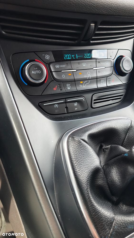 Ford Kuga 1.5 EcoBoost 2x4 Cool & Connect - 23