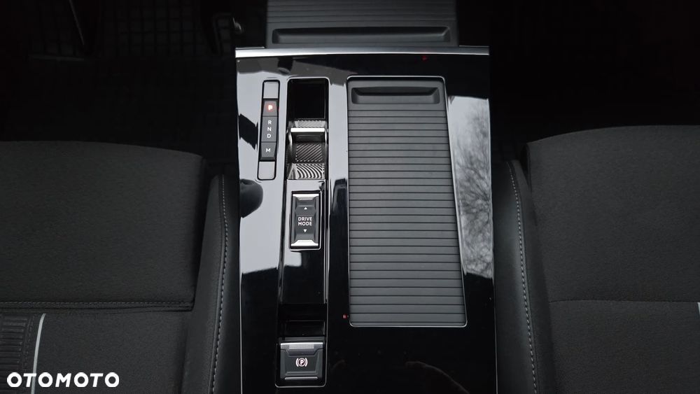 Opel Astra 1.2 T GS Line S&S - 25