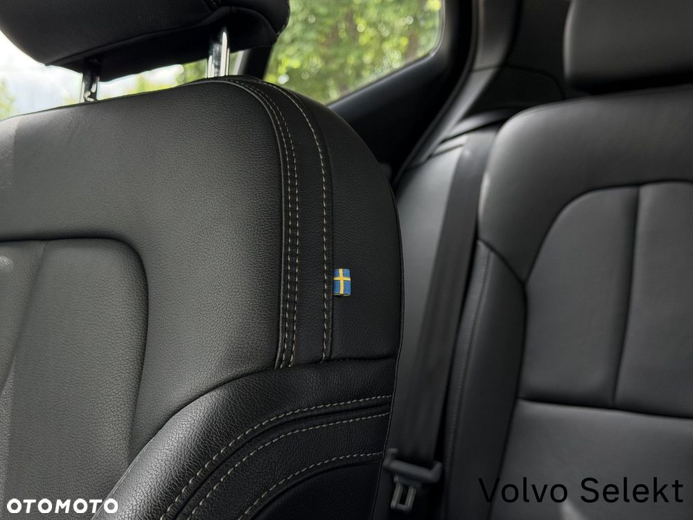 Volvo XC 40 - 32