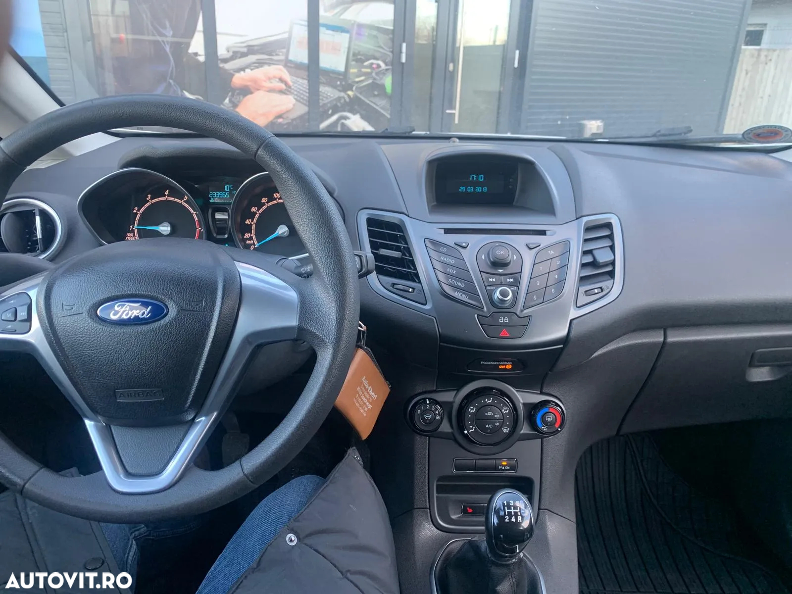Ford Fiesta 1.0 EcoBoost Start-Stop Titanium - 8