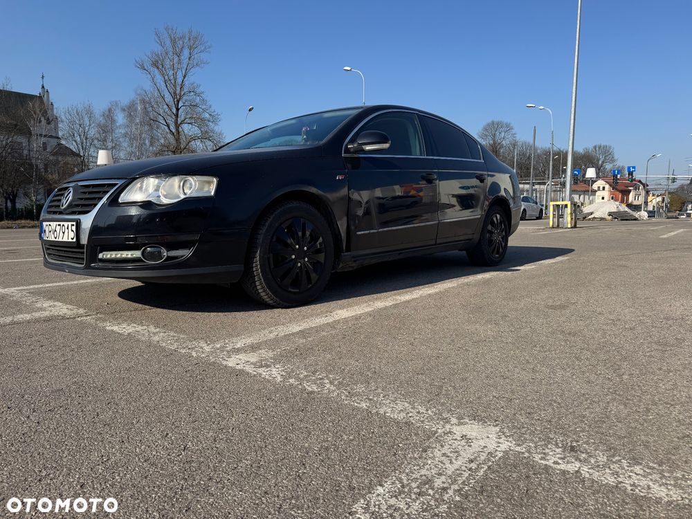 Volkswagen Passat 2.0 FSI Comfortline - 2