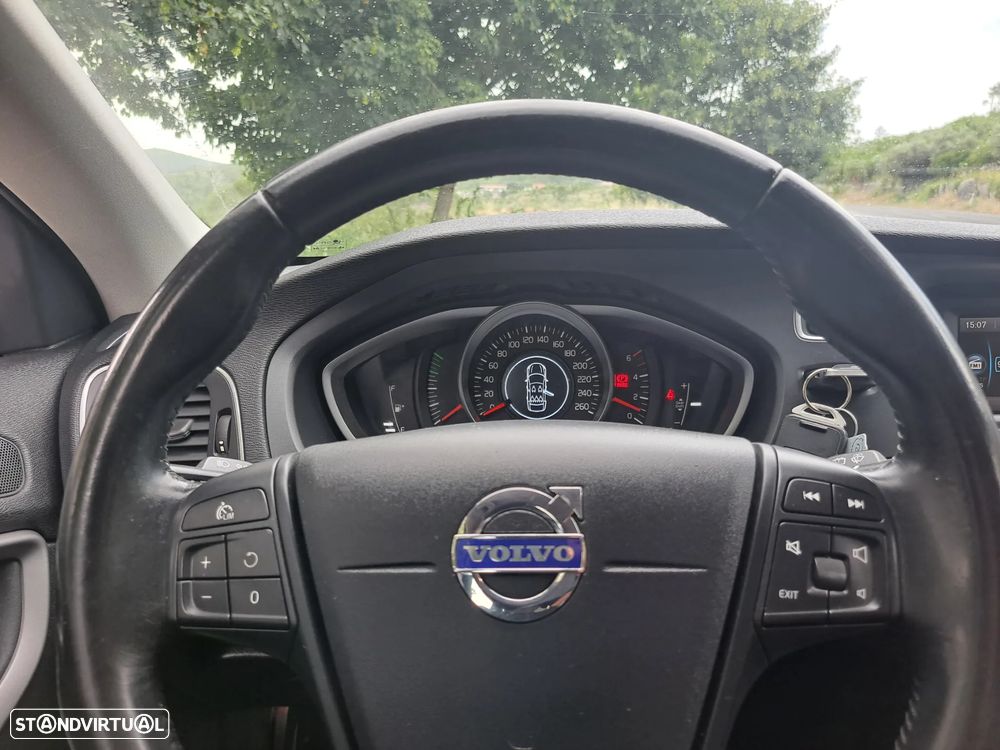 Volvo V40 D2 Kinetic - 17