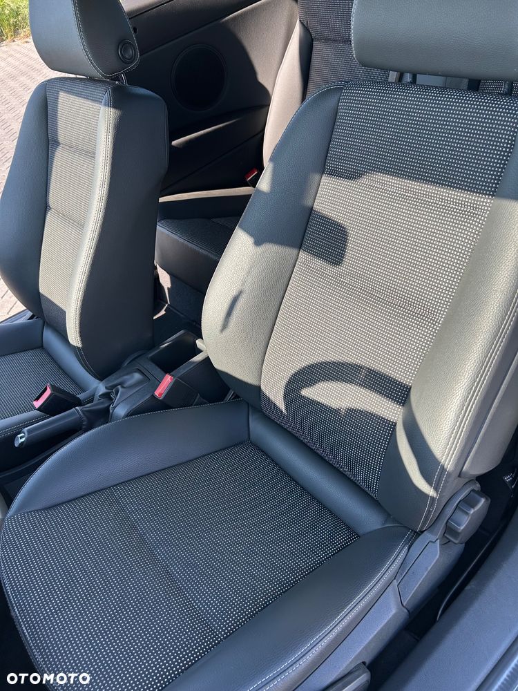 Opel Astra 1.6 Cosmo - 31