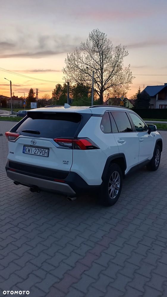 Toyota RAV4 - 5