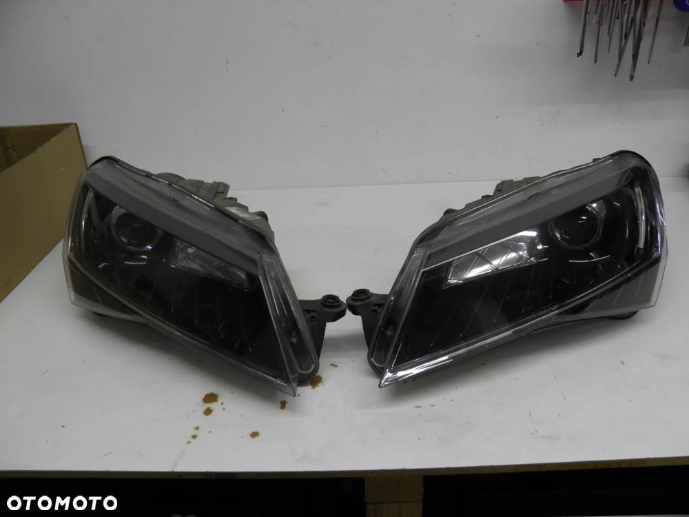 Lampa lewa prawa SKODA SUPERB III XENON 3V1941015A - 1