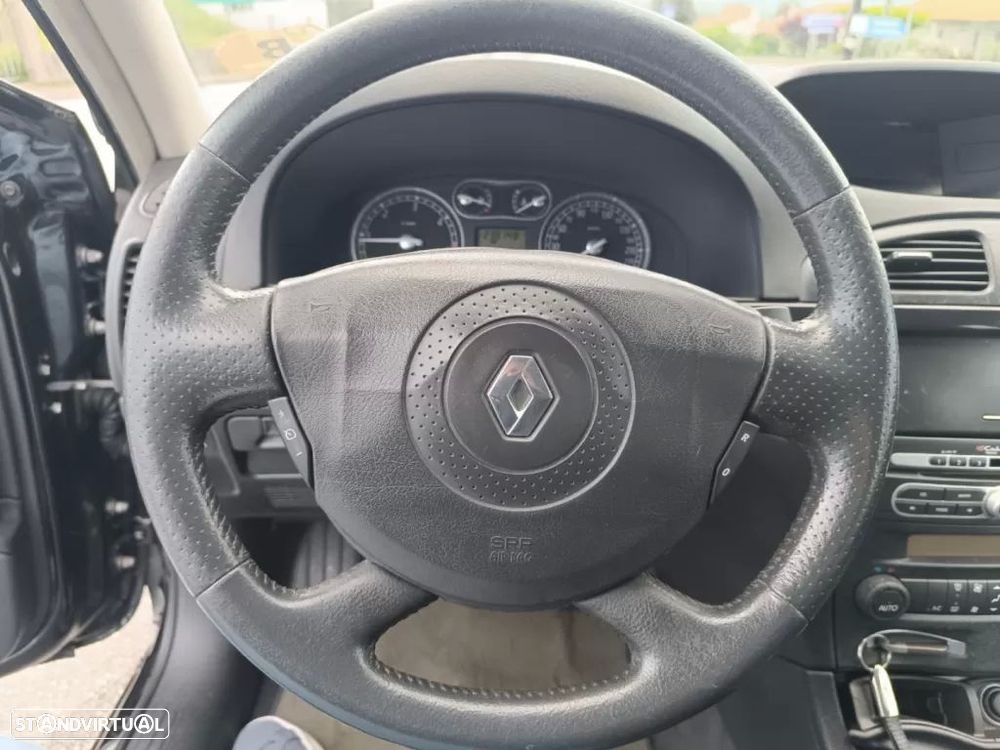 Renault Laguna 1.9 dCi Confort - 16