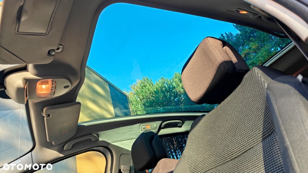 Peugeot 5008 1.6 THP Active 7os - 11