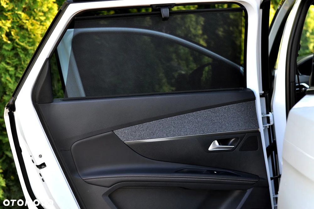 Peugeot 5008 1.2 PureTech Allure S&S - 21