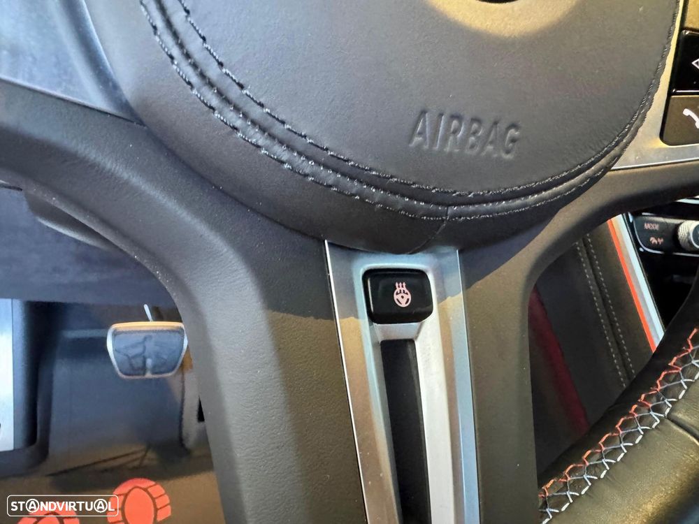 BMW M8 Competition - 40