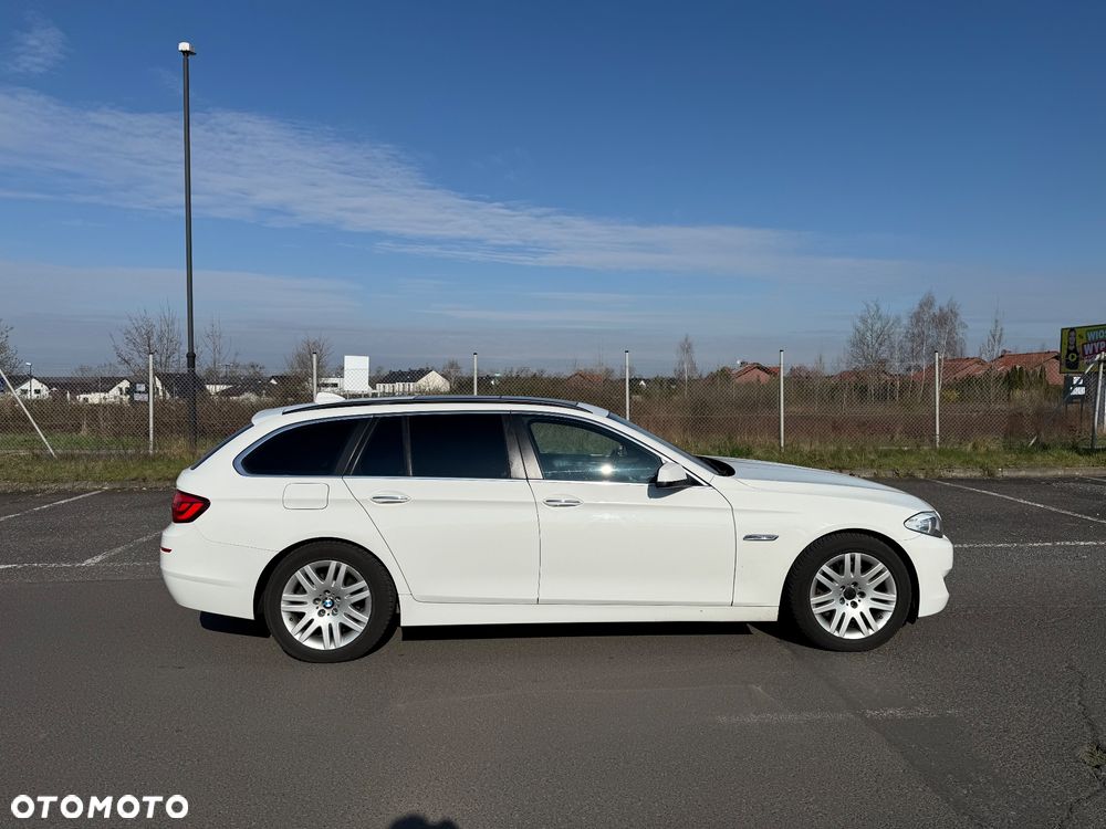 BMW Seria 5 525d - 4