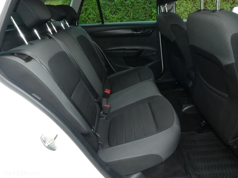 Skoda Fabia 1.0 TSI Ambition - 17